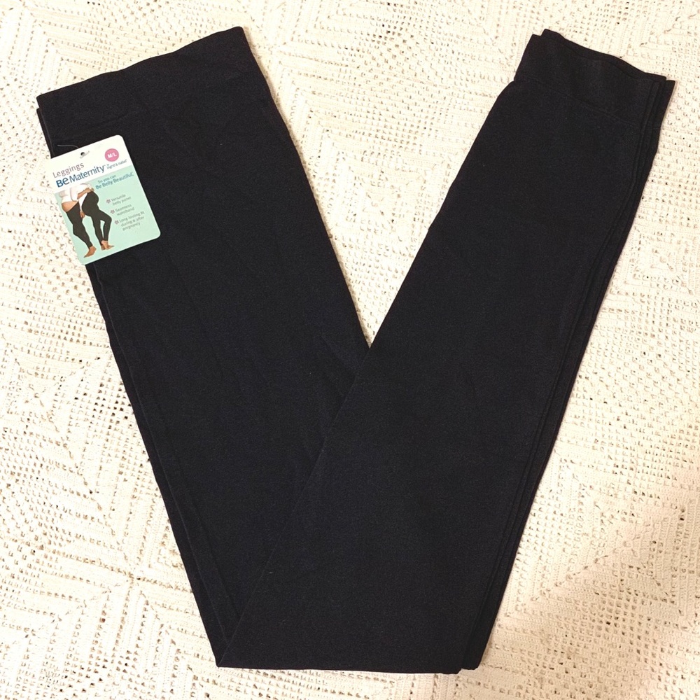 Maternity Capri Leggings Ingrid & Isabel Seamless